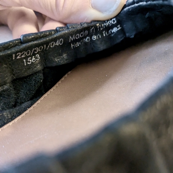 Zara. Flats. Black. Size 37 - Picture 13 of 16